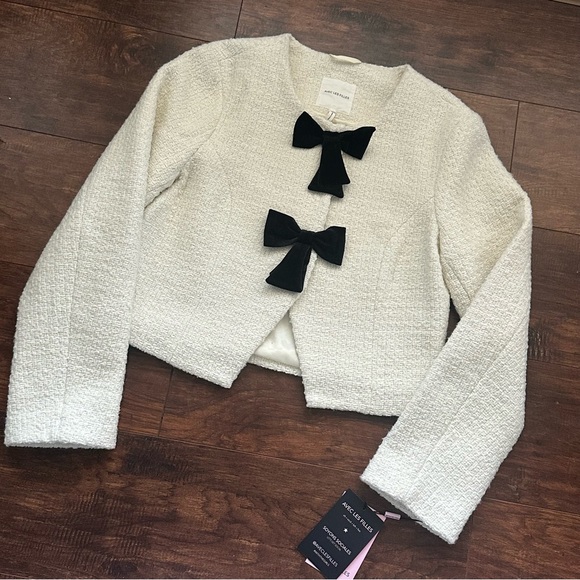 Avec Les Filles Women's Ivory Jacket with Black Bow Accents, Size Medium - Picture 6 of 14
